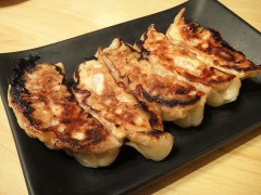 国産 手作り黒豚餃子（500円）